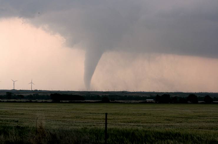 Las espectaculares imágenes de un tornado captadas por un dron